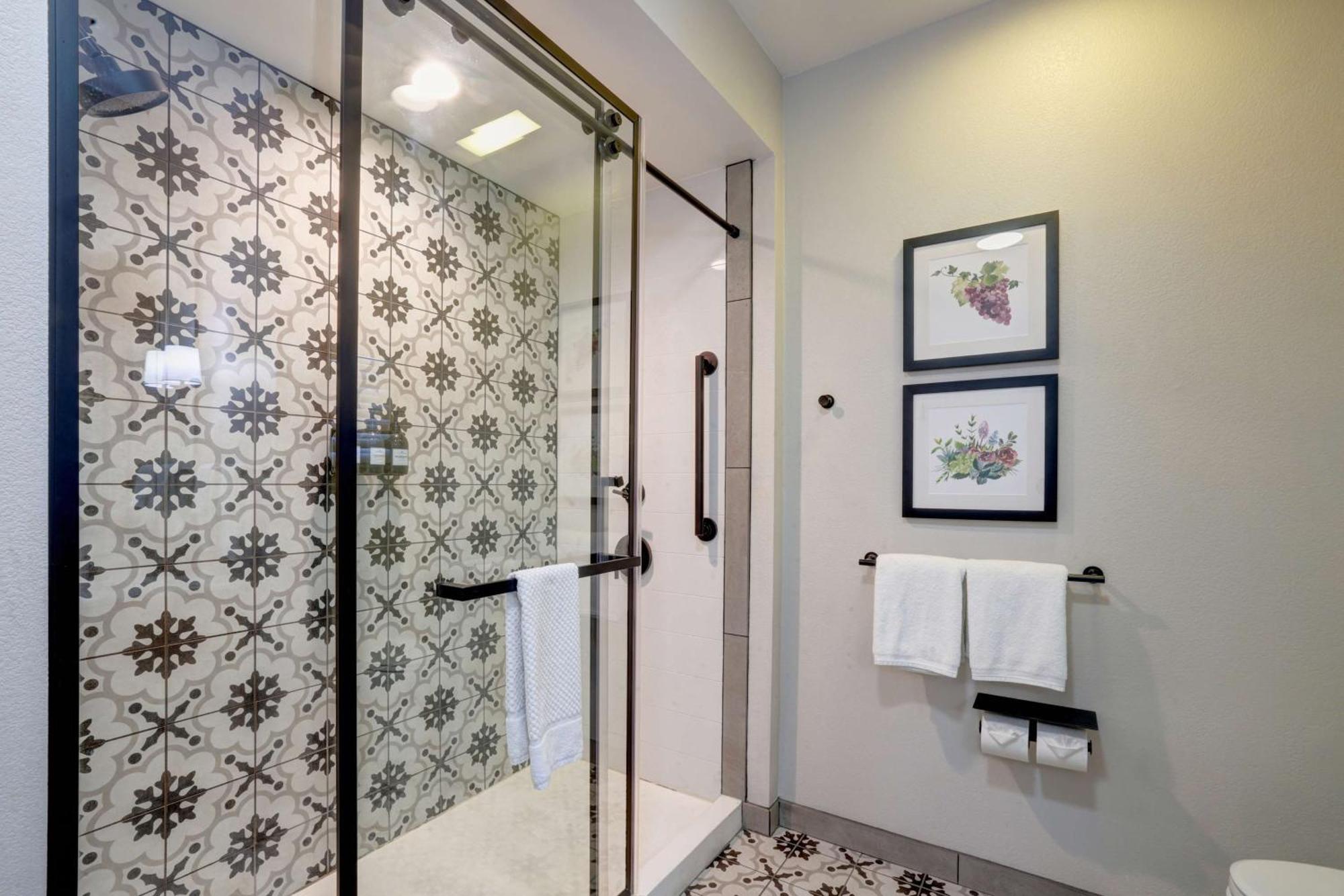 The Lodge At Healdsburg, Tapestry Collection By Hilton Exterior photo